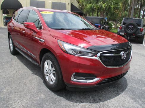 Used 2020 Buick Enclave Essence w/ LPO, Luxury Package FWD image 2