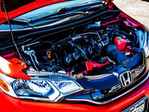 Used 2016 Honda Fit EX image 32