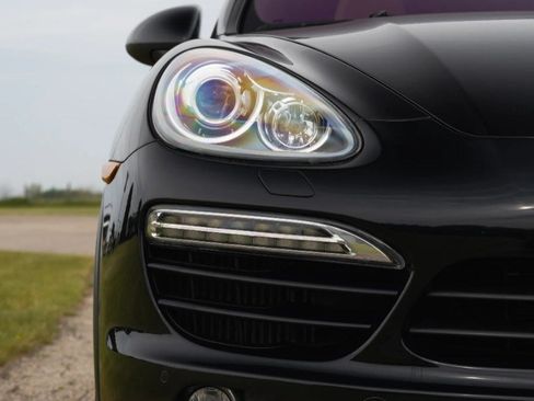 Used 2013 Porsche Cayenne Diesel AWD/4WD image 22