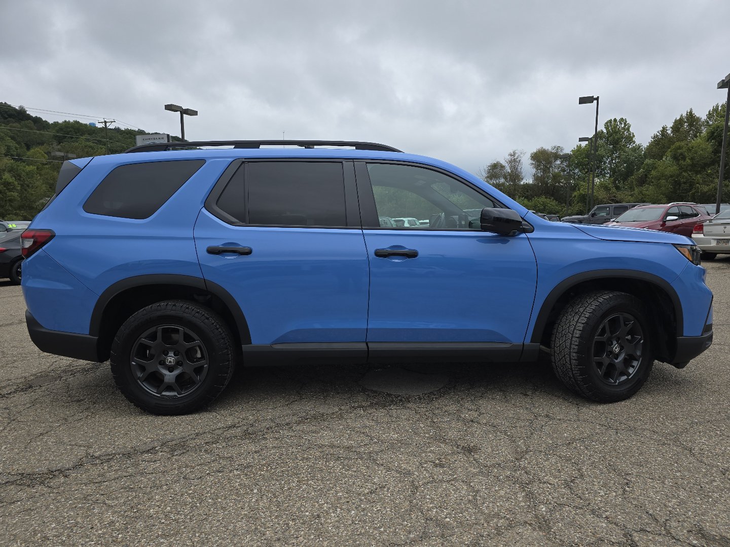 Used 2025 Honda Pilot TrailSport image 65