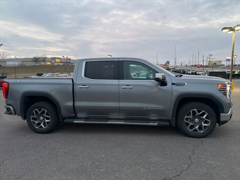 Used 2023 GMC Sierra 1500 SLT w/ SLT Premium Plus Package image 11