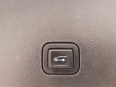 Used 2015 Cadillac SRX Luxury image 15