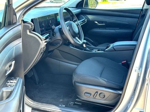Used 2025 Hyundai Tucson SEL FWD image 10