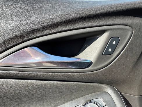 Certified 2023 Buick Encore GX Select w/ Sport Touring Package FWD image 13