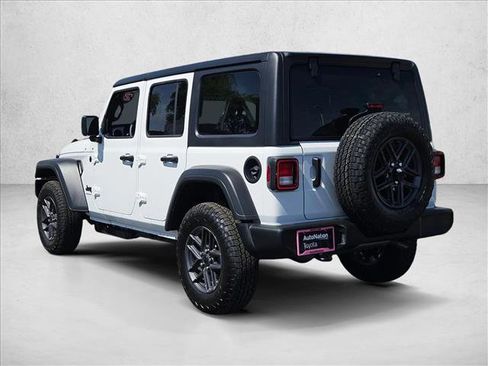 Used 2026 Jeep Wrangler Unlimited Sport AWD/4WD image 8