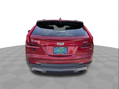 Certified 2020 Cadillac XT4 Premium Luxury w/ Enhanced Visibility Package FWD image 5