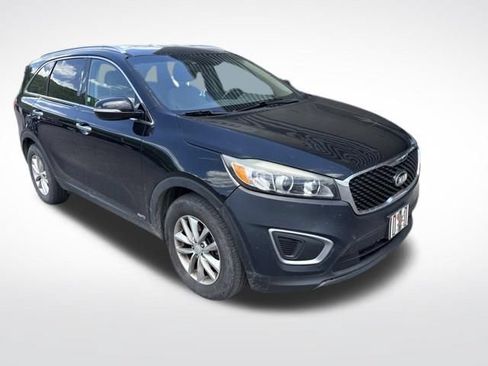 Used 2016 Kia Sorento AWD w/ LX Convenience Package image 7