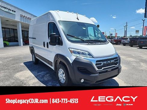 New 2025 RAM ProMaster 1500 w/ Quick Order Package 22G SLT image 4