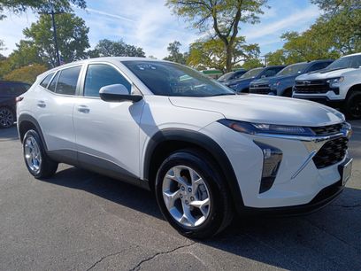 Used 2024 Chevrolet Trax LS w/ LS Convenience Package