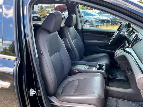 Used 2018 Honda Odyssey Elite image 10