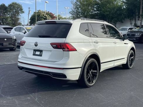 Used 2023 Volkswagen Tiguan SE R-Line FWD image 7