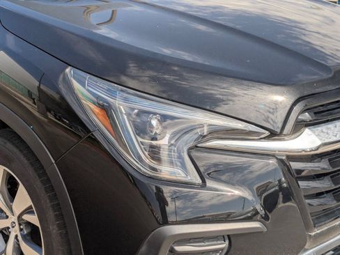 Used 2024 Subaru Ascent Premium w/ Convenience Package AWD/4WD image 10