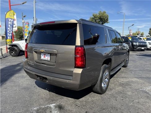 Used 2016 Chevrolet Suburban LT image 57