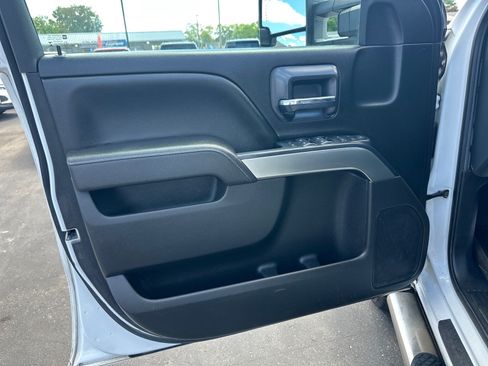 Used 2018 Chevrolet Silverado 2500 LT AWD/4WD image 16