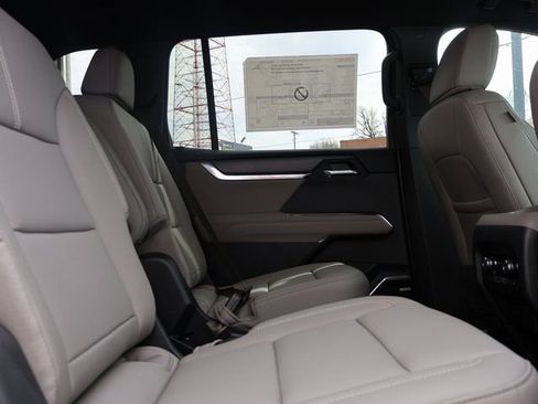 New 2026 GMC Acadia Elevation w/ Elevation Premium Package FWD image 12