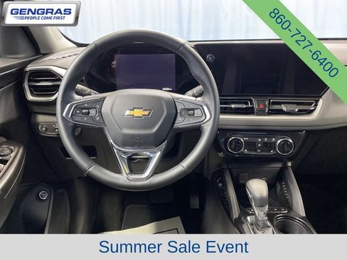 Used 2025 Chevrolet TrailBlazer LT w/ Convenience Package AWD/4WD image 26
