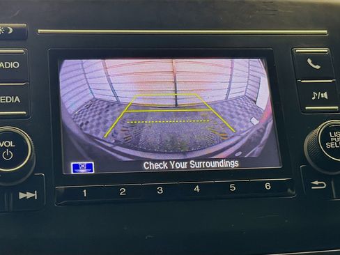 Used 2020 Honda Pilot LX image 16