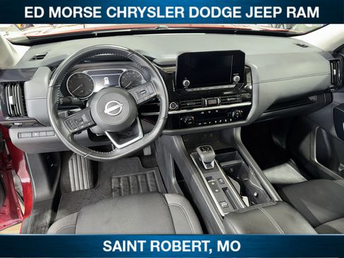 Used 2024 Nissan Pathfinder SV FWD image 27