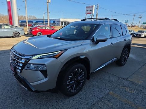 New 2026 Nissan Rogue Platinum image 10