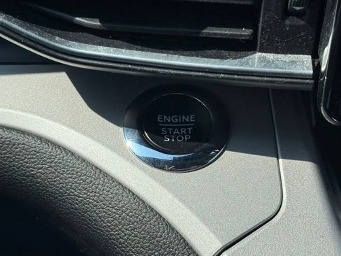 Used 2023 Ford Explorer XLT w/ Equipment Group 202A AWD/4WD image 24