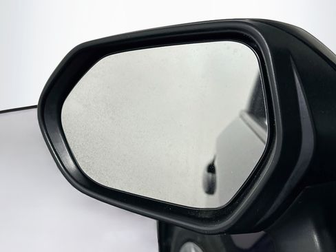 Used 2024 Toyota Corolla LE FWD image 16