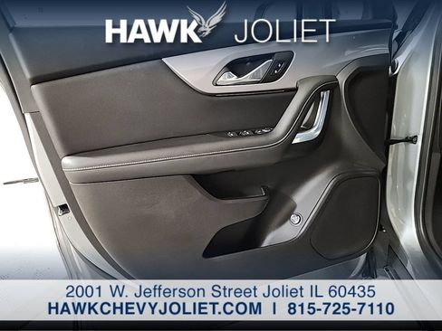 Used 2023 Chevrolet Blazer LT FWD image 19