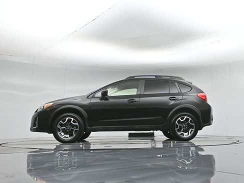 Used 2017 Subaru Crosstrek 2.0i Premium image 8