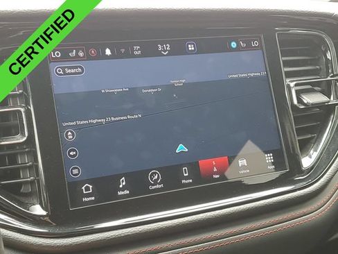 Used 2025 Dodge Durango GT AWD/4WD image 17