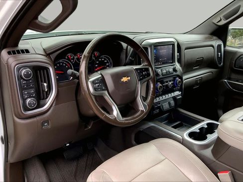 Used 2019 Chevrolet Silverado 1500 LTZ AWD/4WD image 18