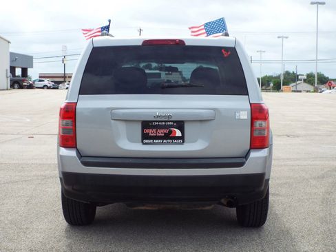 Used 2015 Jeep Patriot Sport w/ Power Value Group FWD image 7