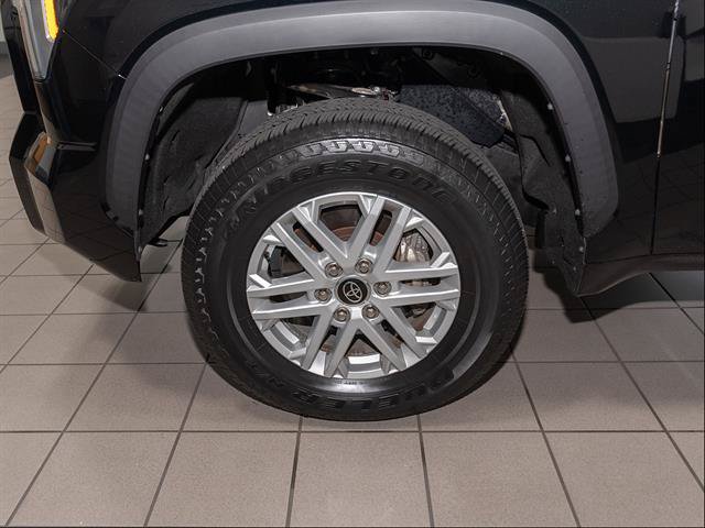 Used 2023 Toyota Tundra SR5 w/ SR5 Convenience Package AWD/4WD image 6