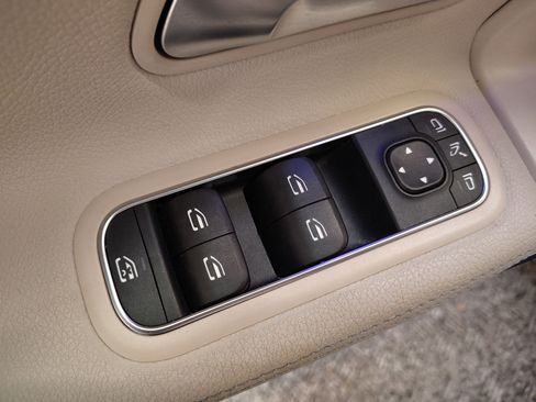 Used 2022 Mercedes-Benz A 220 image 19