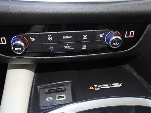 Used 2023 Buick Enclave Essence w/ Sound and Sites Package AWD/4WD image 42