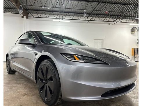 Used 2025 Tesla Model 3 Long Range image 6