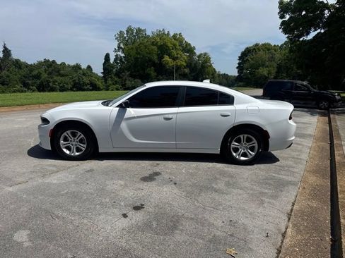 Used 2023 Dodge Charger SXT w/ Cold Weather Package RWD image 4