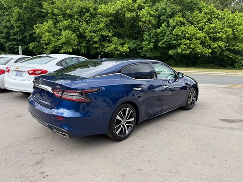 Used 2022 Nissan Maxima SV w/ Floor Mat Group FWD image 3