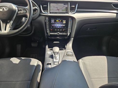 Used 2022 INFINITI QX50 Essential AWD/4WD image 10