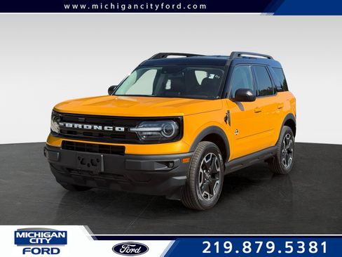Used 2022 Ford Bronco Sport Outer Banks w/ Tech Package AWD/4WD image 1