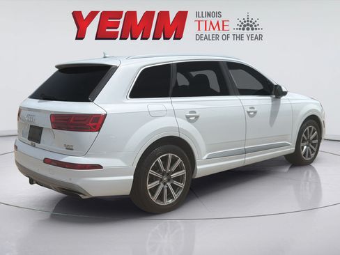Used 2018 Audi Q7 3.0T Prestige AWD/4WD image 12