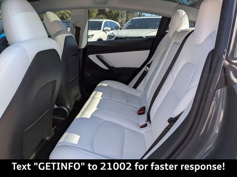Used 2021 Tesla Model 3 Performance image 15