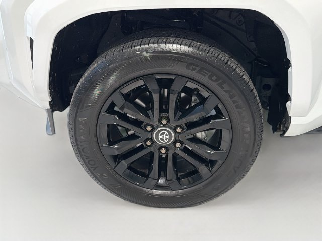 Used 2025 Toyota 4Runner Platinum AWD/4WD image 26