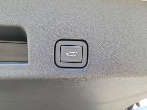 New 2026 Chevrolet Traverse RS FWD image 11