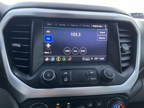 Used 2023 GMC Acadia SLT image 41