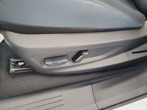 New 2026 Nissan Leaf SV+ FWD image 9