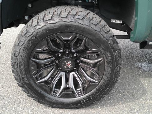 Certified 2025 Chevrolet Silverado 2500 LTZ w/ Trail Boss Package AWD/4WD image 28