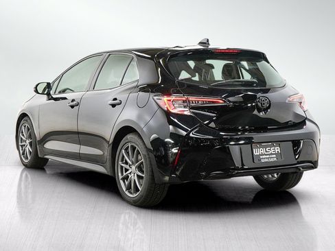 Used 2021 Toyota Corolla SE FWD image 3