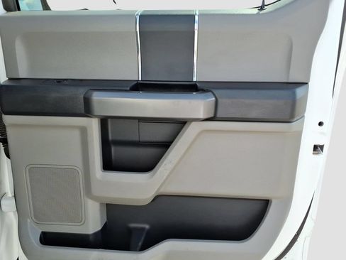 Used 2021 Ford F250 XLT AWD/4WD image 11