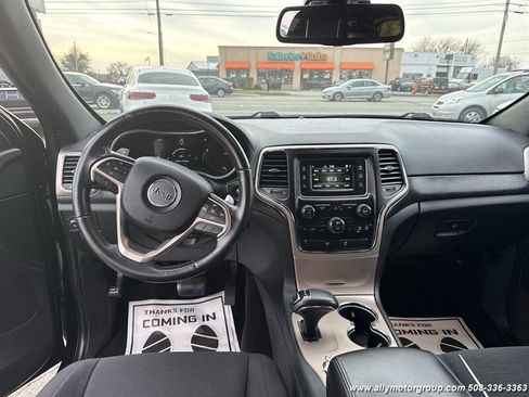 Used 2015 Jeep Grand Cherokee Laredo w/ Quick Order Package 23E image 18