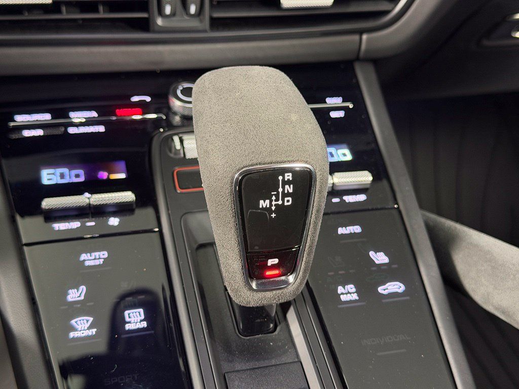 Certified 2023 Porsche Cayenne Turbo GT AWD/4WD image 33