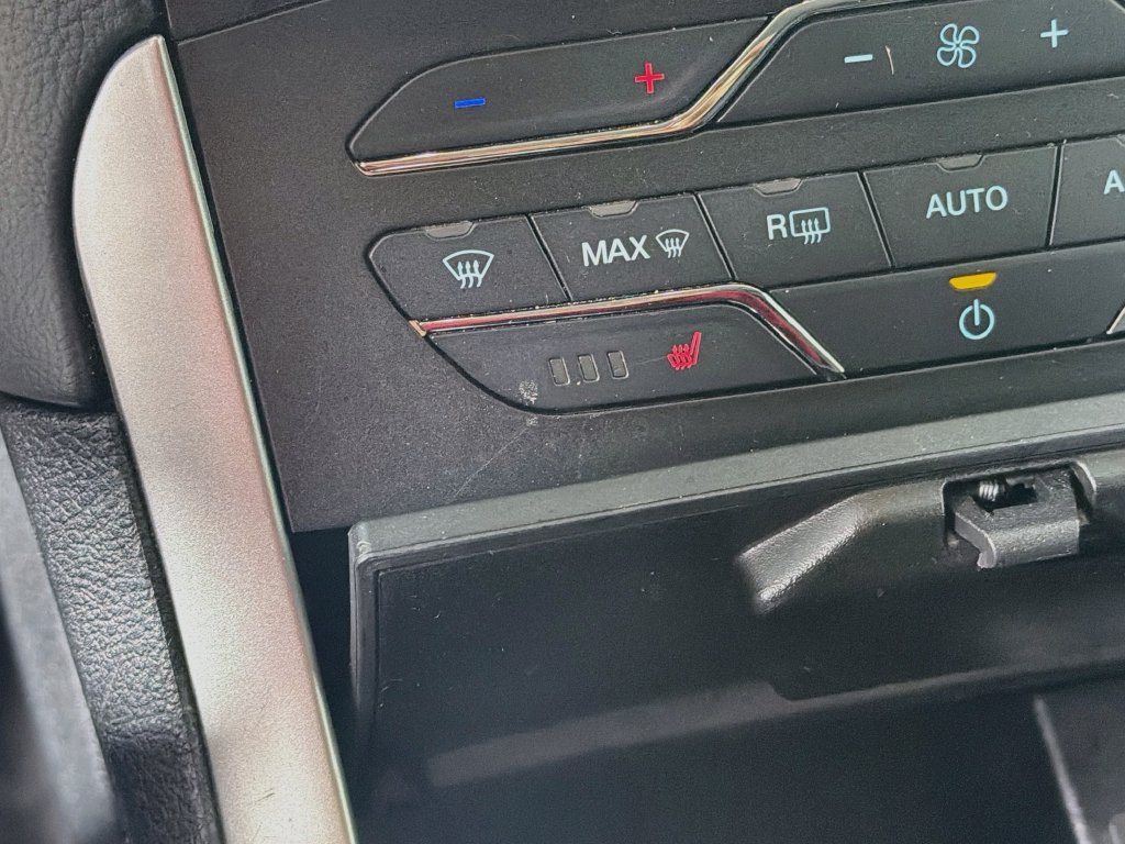 Used 2020 Ford Edge SEL w/ Convenience Package AWD/4WD image 19